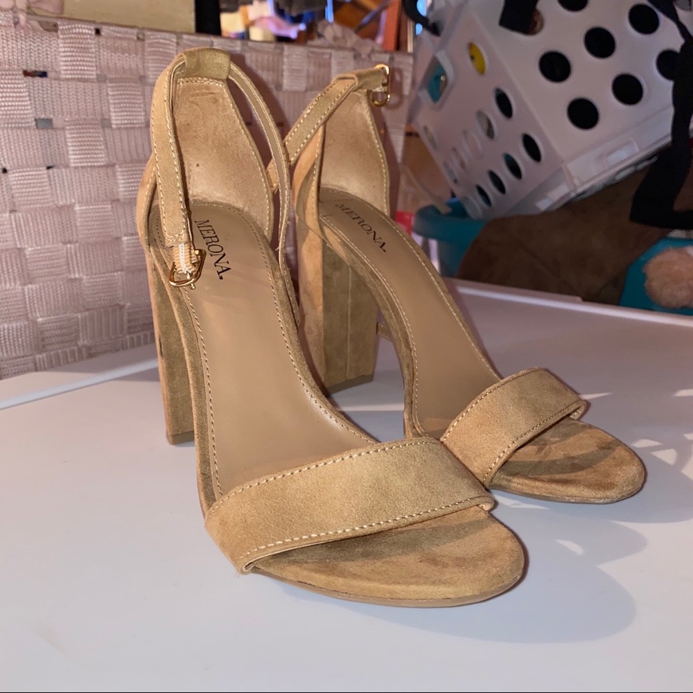 Suede heels size 6